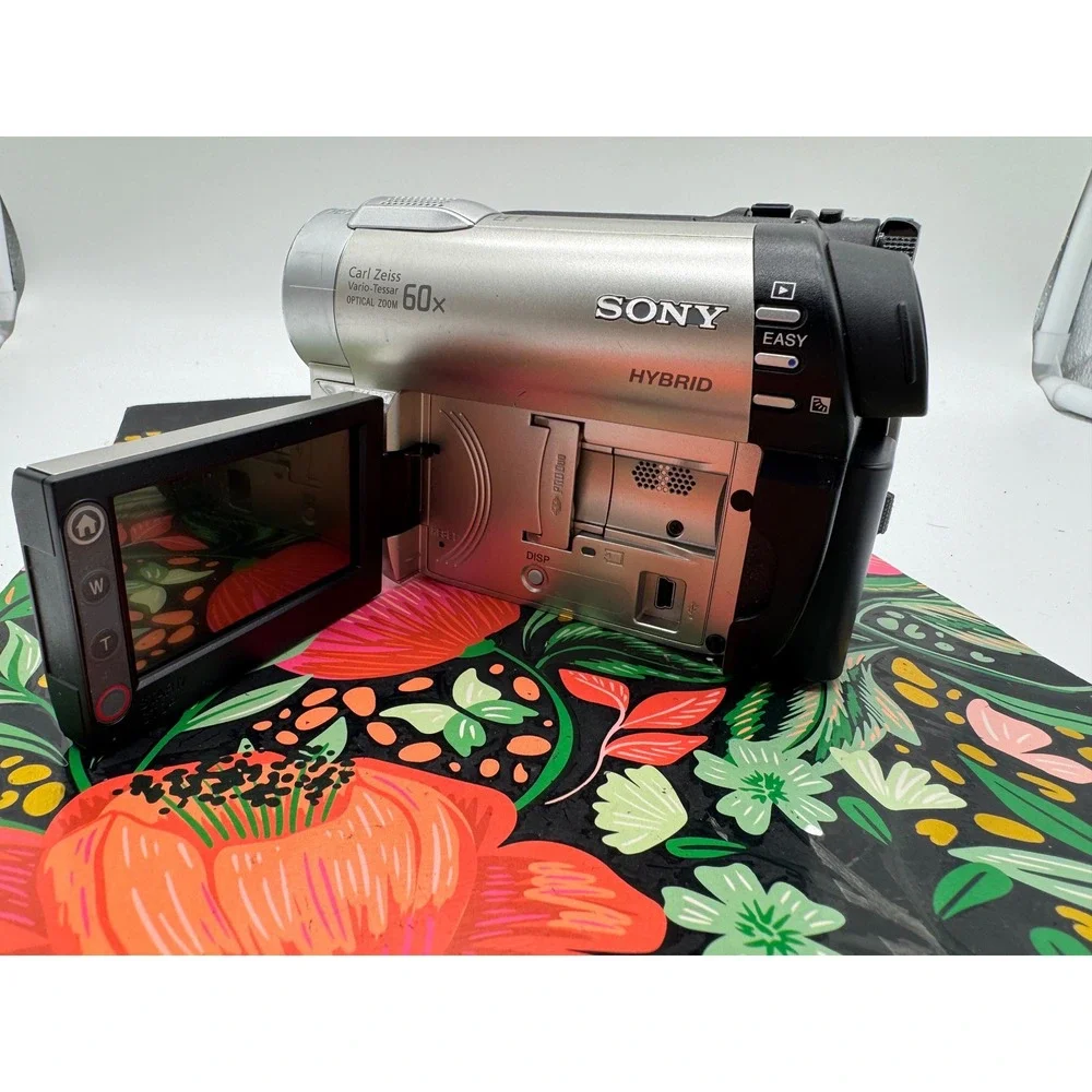 Sony Handycam DCR-DVD650 Hybrid Camcorder 60x Optical Zoom Silver Black